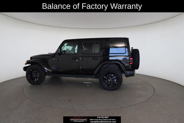 Used 2025 Jeep Wrangler Unlimited Sahara image 8