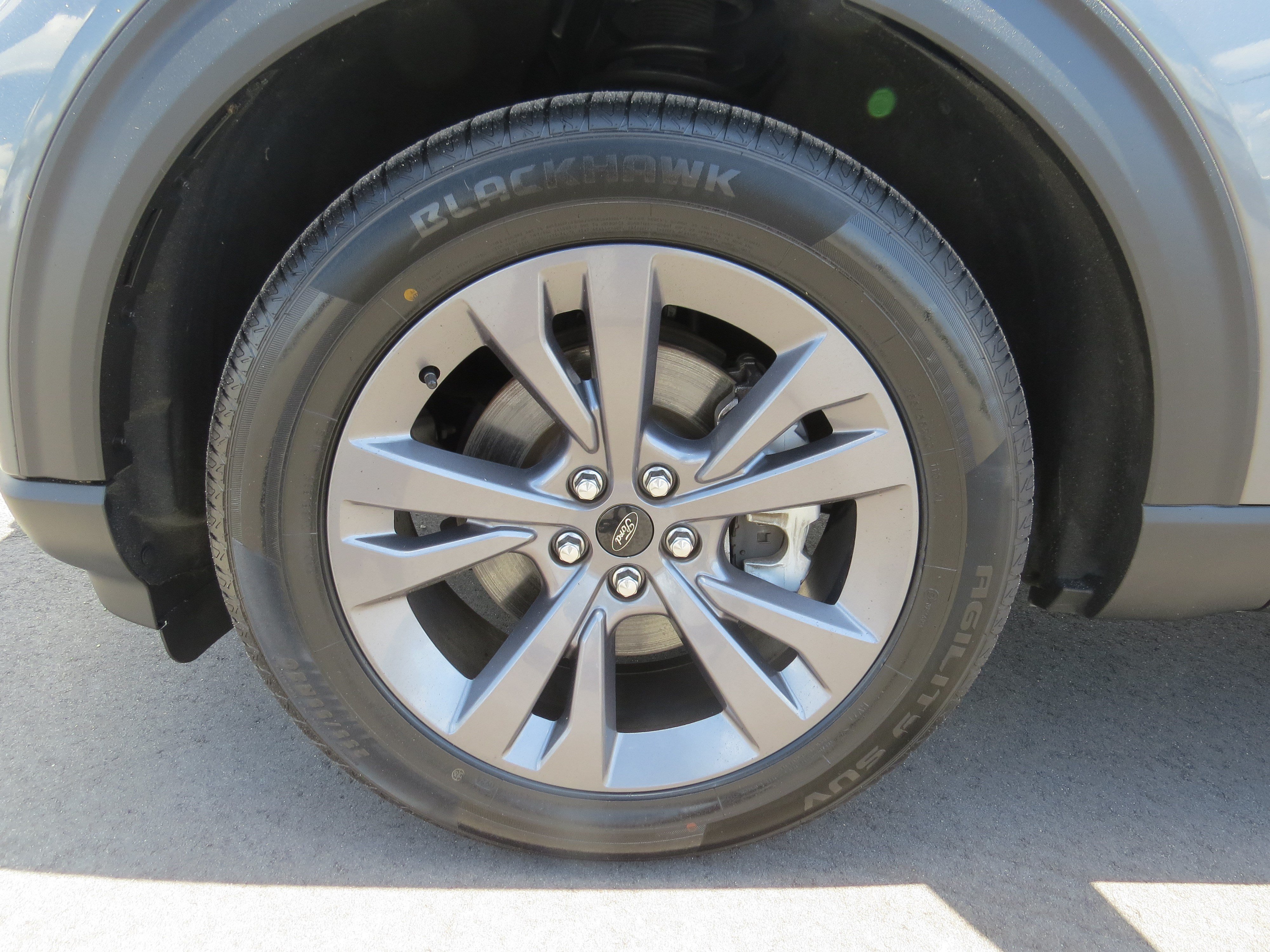 Used 2024 Ford Explorer XLT w/ Equipment Group 202A RWD image 10