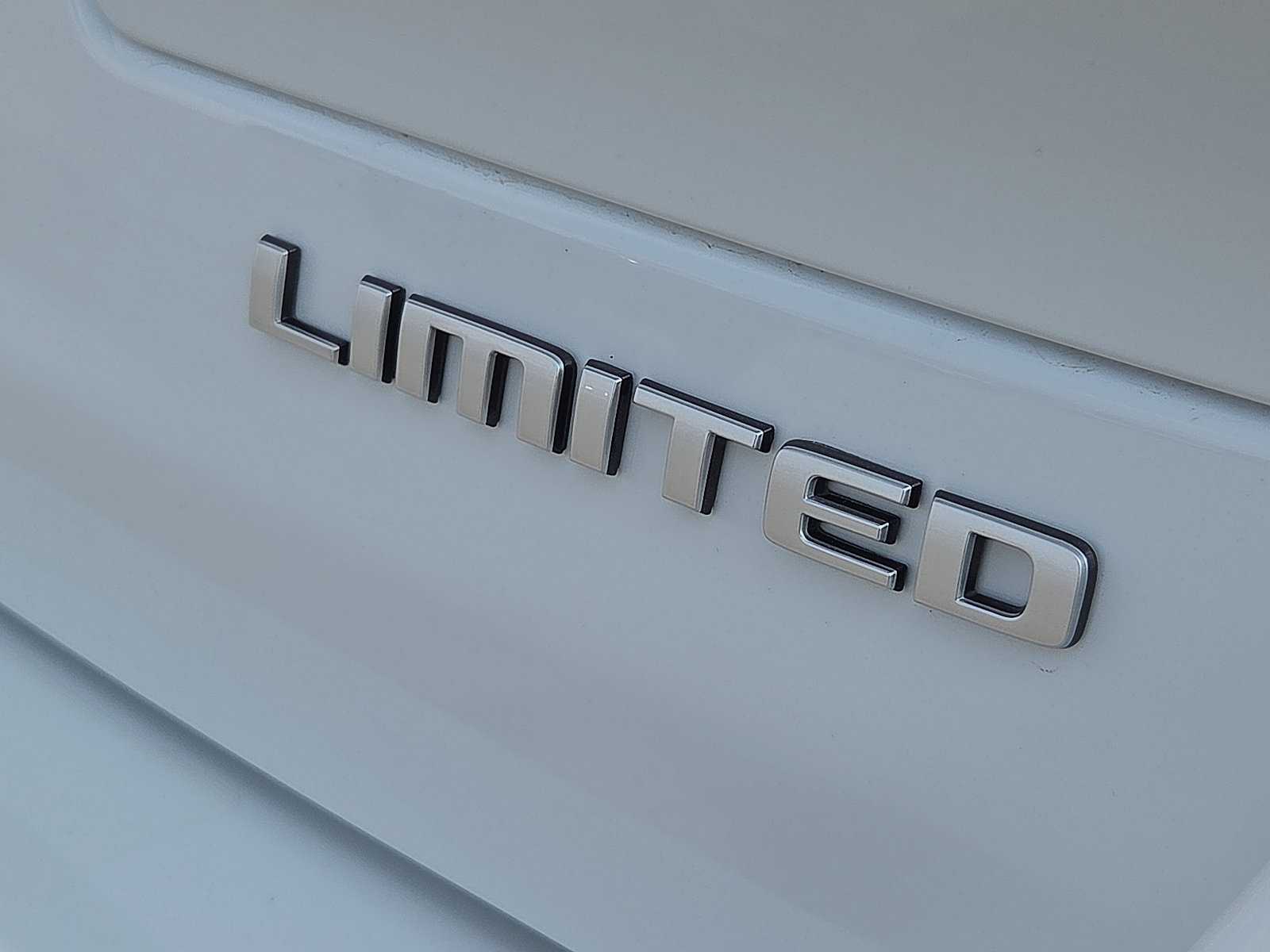 Used 2026 Jeep Grand Cherokee L Limited w/ Trailer Tow Package AWD/4WD image 8