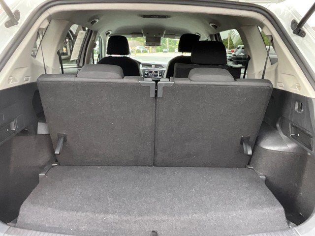 Used 2021 Volkswagen Tiguan S image 29