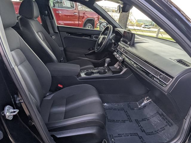 Used 2025 Honda Civic Sport image 31