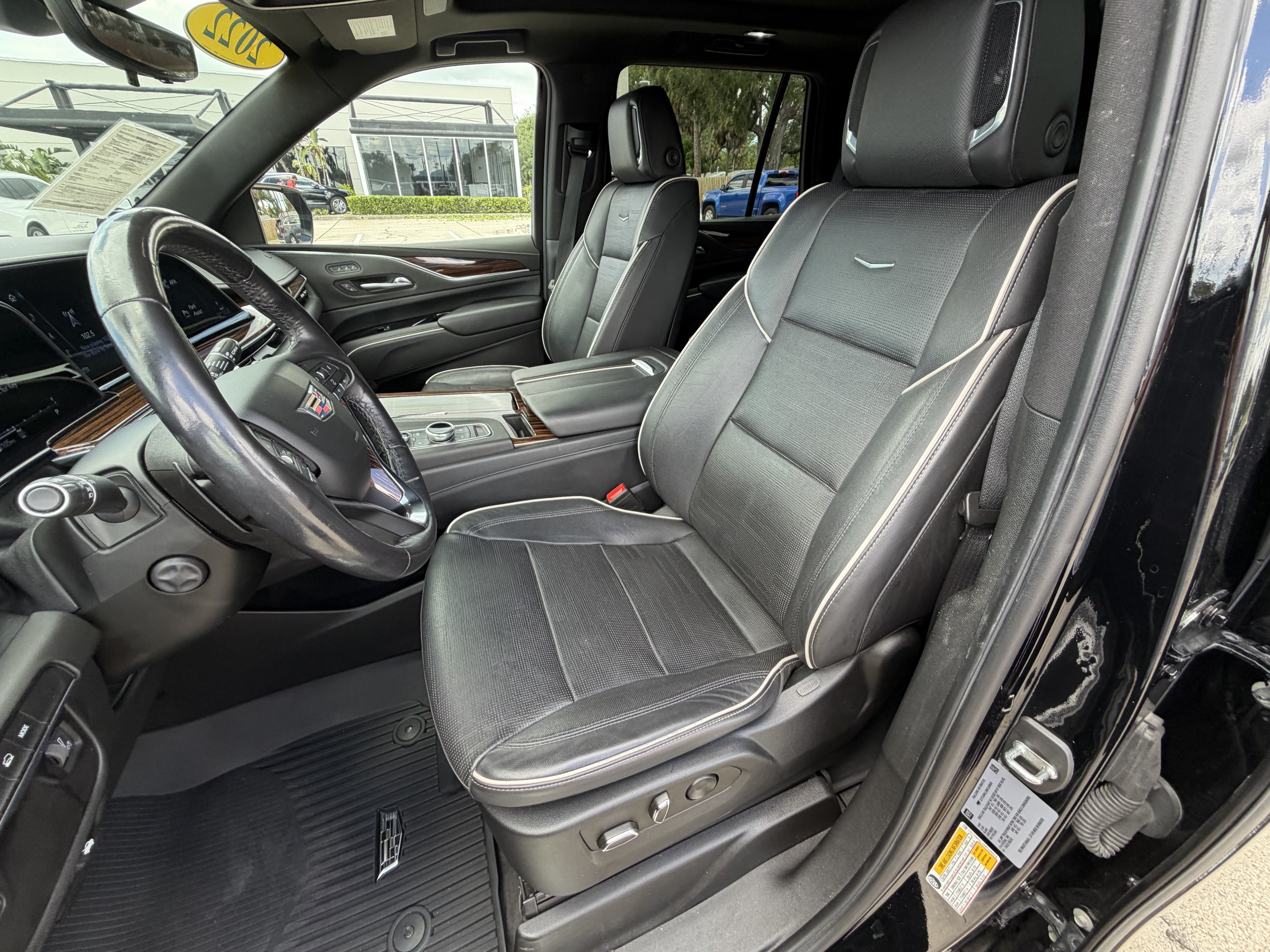Used 2022 Cadillac Escalade Premium Luxury w/ LPO, Floor Liner Package AWD/4WD image 13
