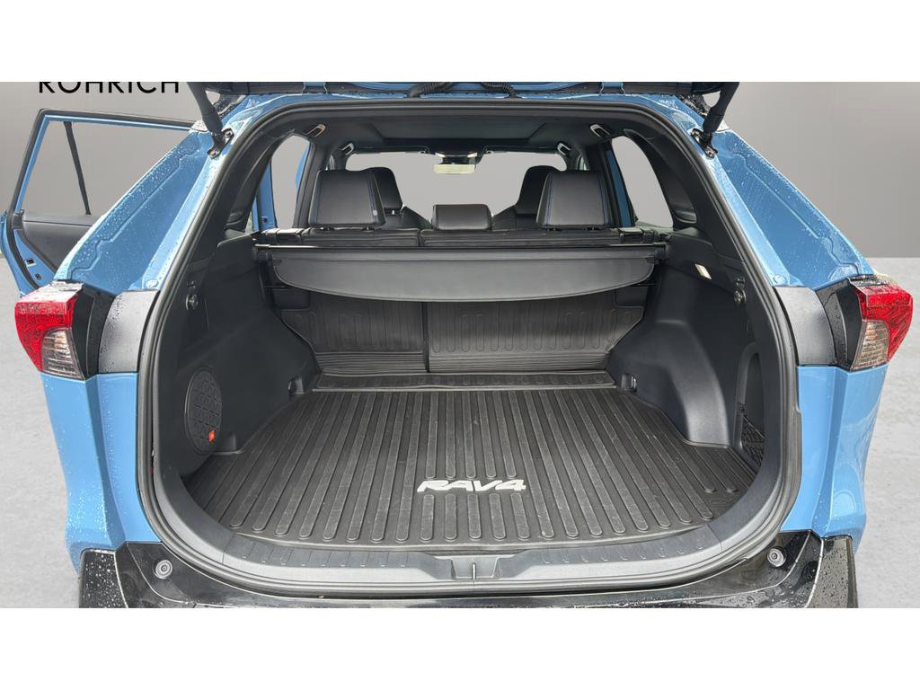 Used 2024 Toyota RAV4 XSE w/ Advanced Technology Package image 16