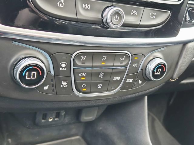 Used 2018 Chevrolet Traverse LT image 30