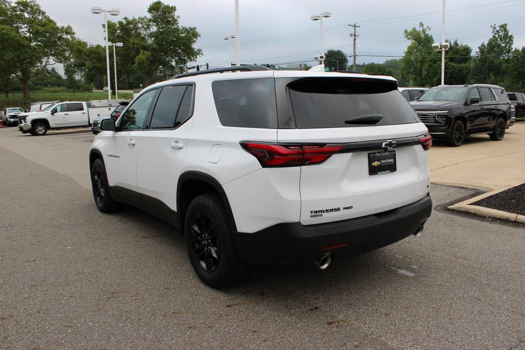 Certified 2024 Chevrolet Traverse LT w/ Midnight/Sport Edition AWD/4WD image 30