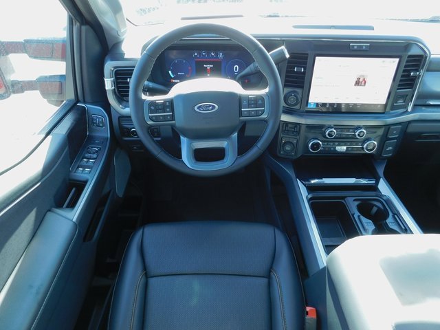 New 2025 Ford F350 Lariat w/ Lariat Ultimate Package image 16
