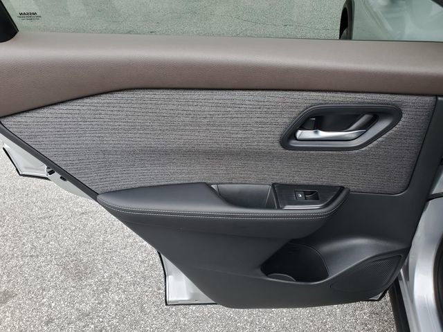 Certified 2023 Nissan Rogue SV image 13