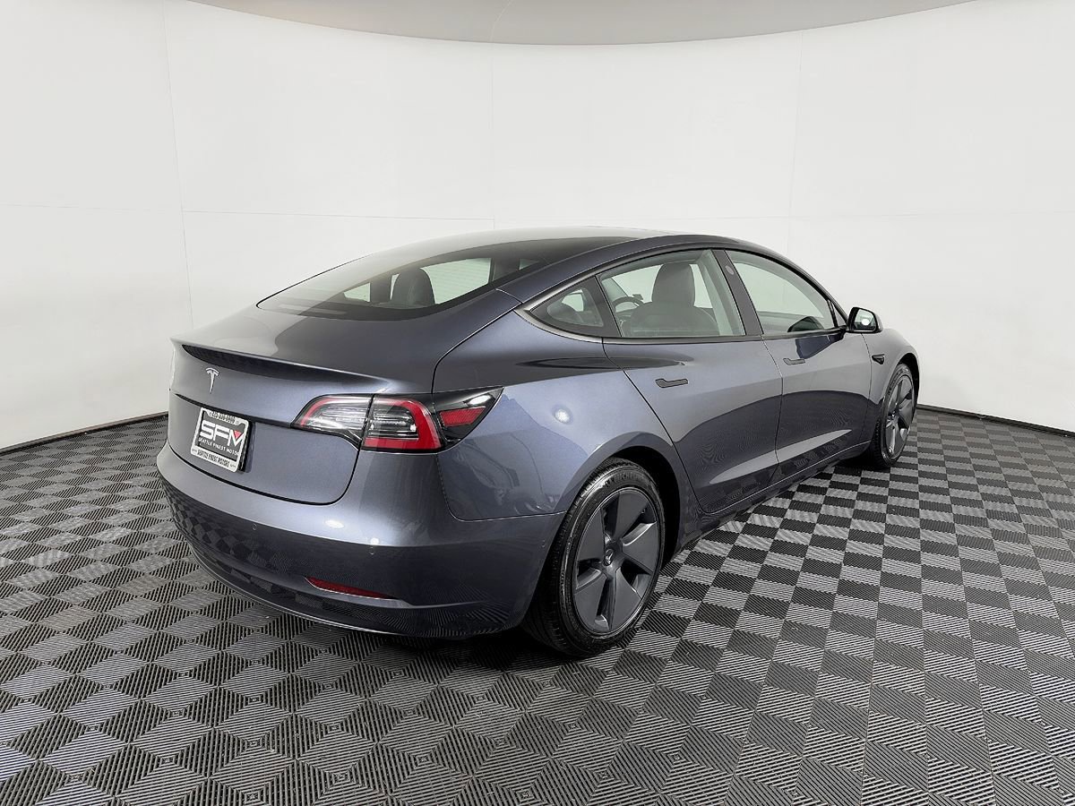 Used 2021 Tesla Model 3 Standard Range Plus image 8