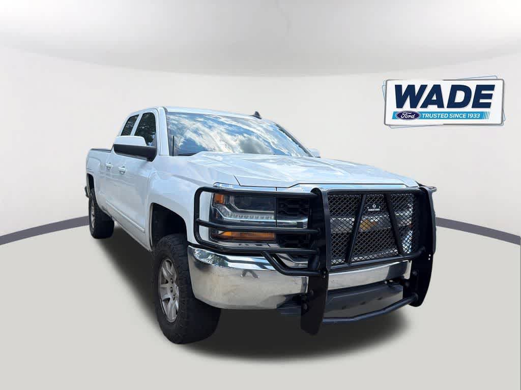 Used 2019 Chevrolet Silverado 1500 LT AWD/4WD image 3