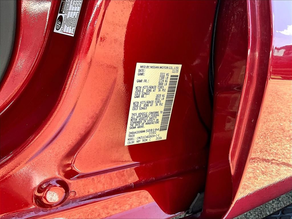 Used 2021 Nissan Titan SL w/ Moonroof Package AWD/4WD image 22