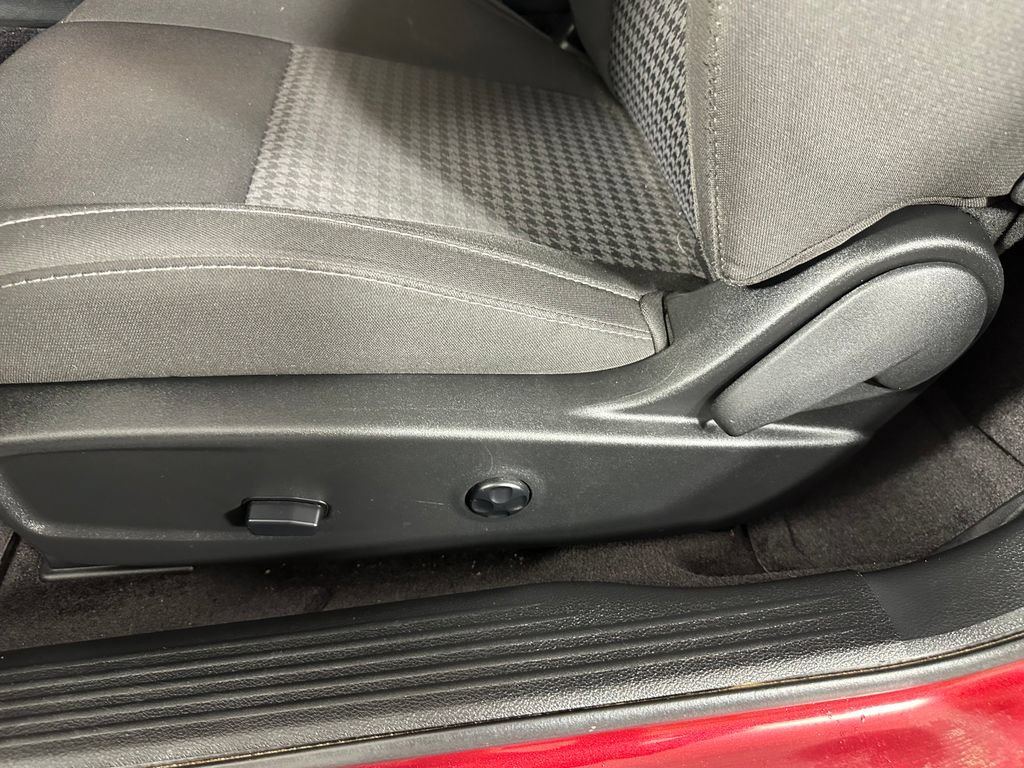Used 2018 Dodge Challenger R/T Scat Pack w/ Technology Group RWD image 18