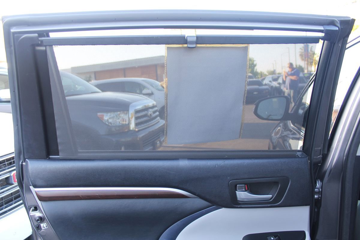 Used 2014 Toyota Highlander Limited AWD/4WD image 27