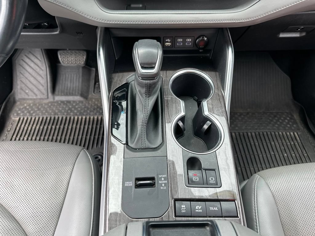 Used 2022 Toyota Highlander Limited AWD/4WD image 53