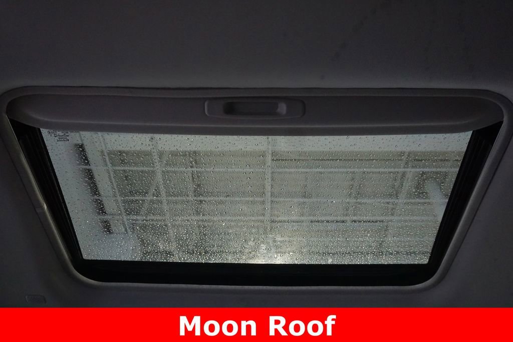 Used 2024 Toyota Sienna XLE w/ XLE Plus Package image 8