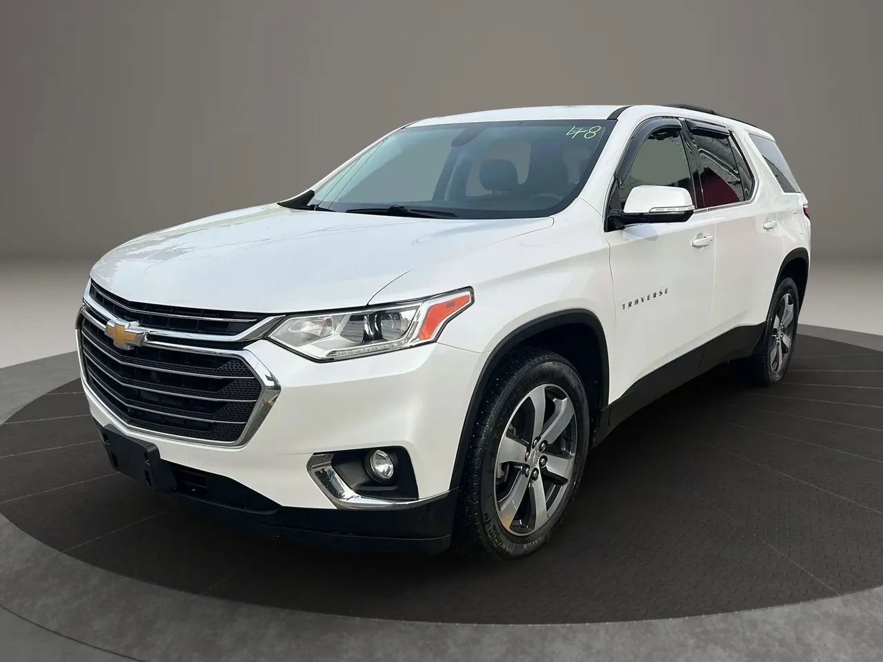 Used 2019 Chevrolet Traverse LT w/ LT Premium Package image 1
