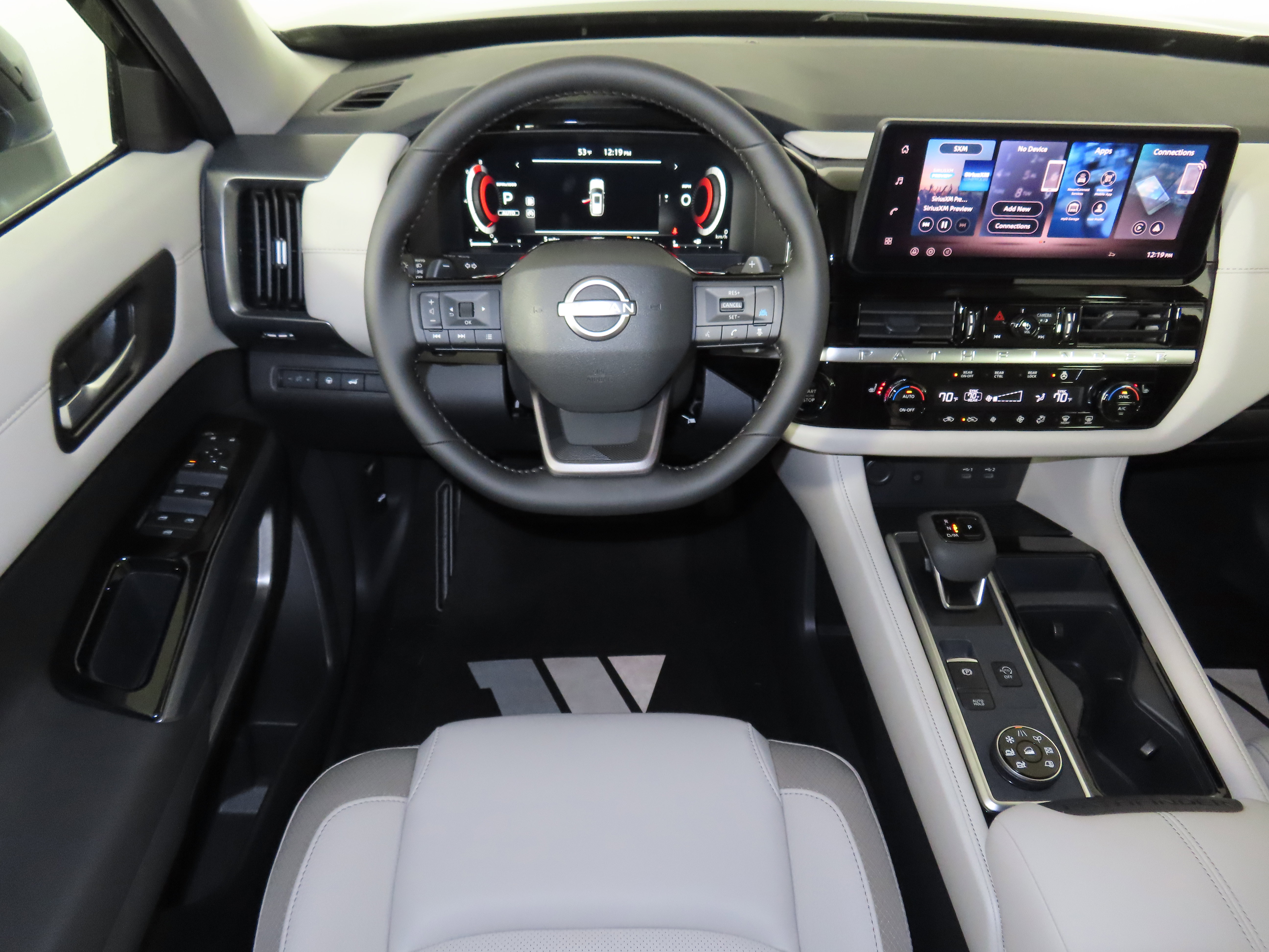 New 2026 Nissan Pathfinder SL AWD/4WD image 5