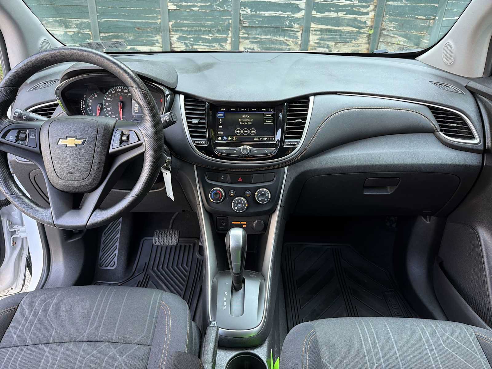 Used 2018 Chevrolet Trax LT w/ LPO, Protection Package FWD image 18