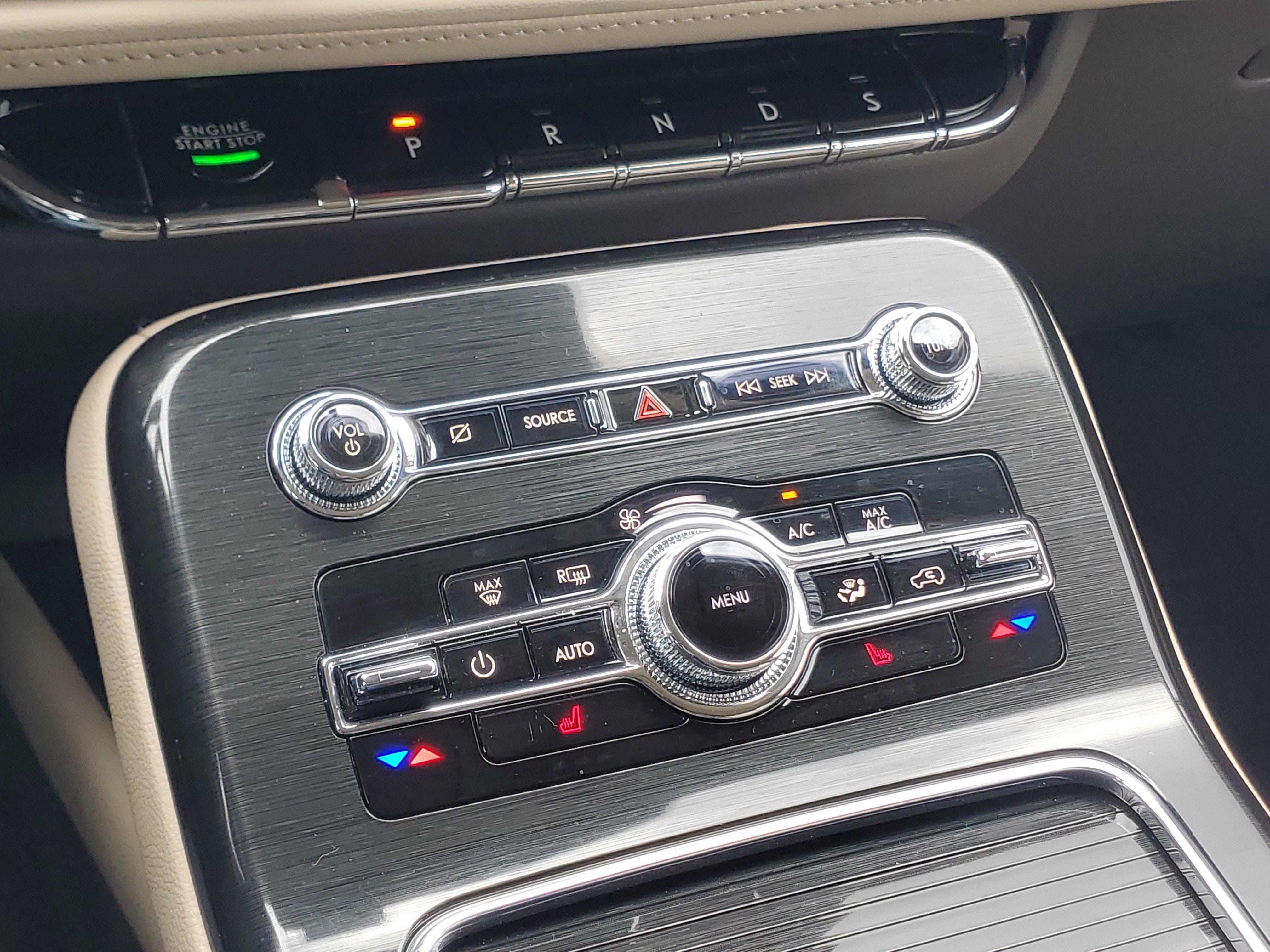 Certified 2023 Lincoln Nautilus AWD w/ Premium Package image 18