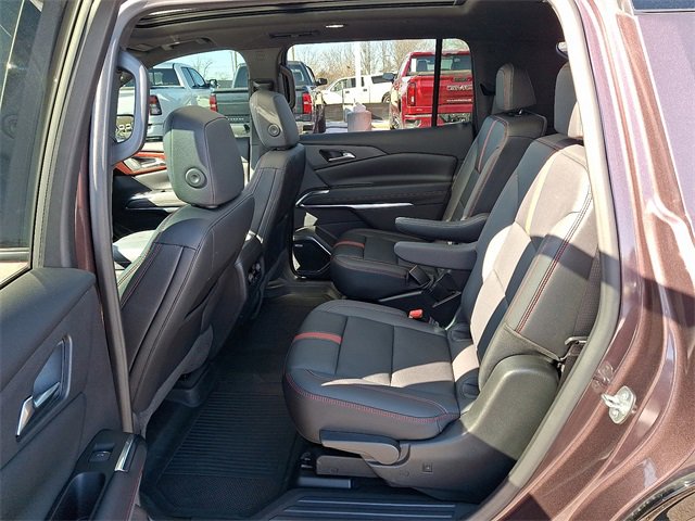 Used 2024 Chevrolet Traverse RS w/ LPO, Floor Liner Package image 8