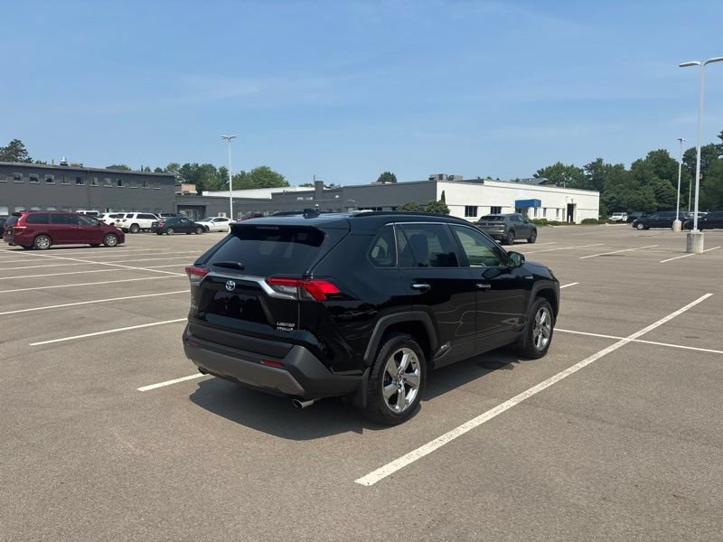 Used 2020 Toyota RAV4 Limited w/ Limited Grade Weather Package AWD/4WD image 3