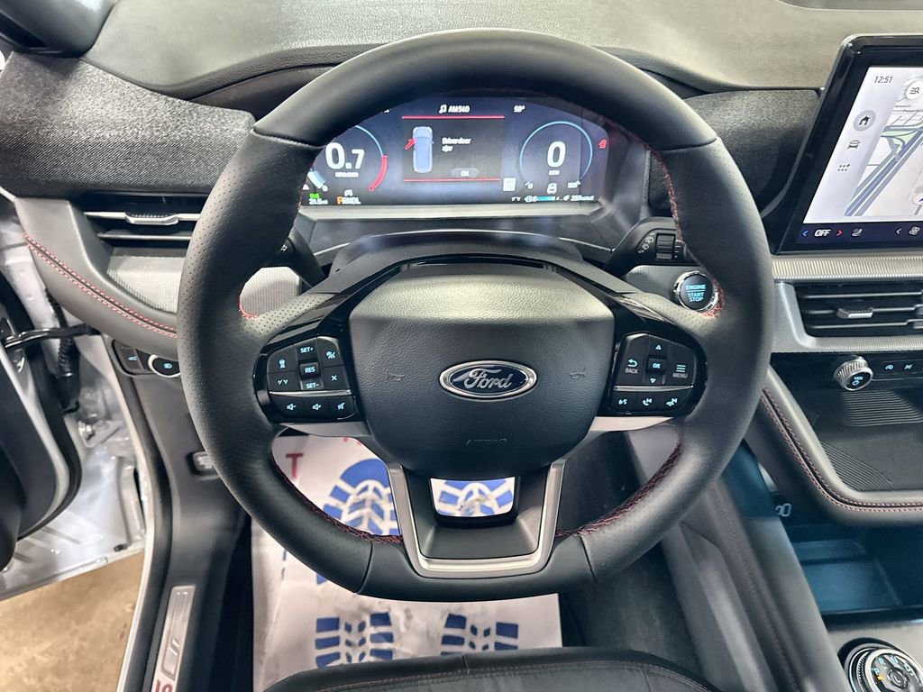 New 2026 Ford Explorer ST-Line w/ ST-Line Street Pack image 17