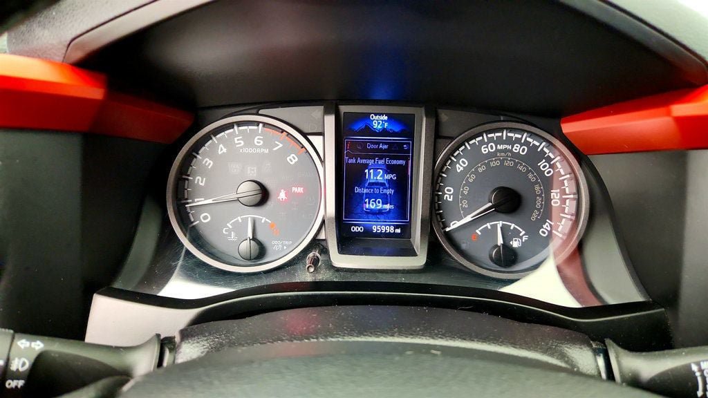 Used 2016 Toyota Tacoma TRD Sport w/ Towing Package AWD/4WD image 14