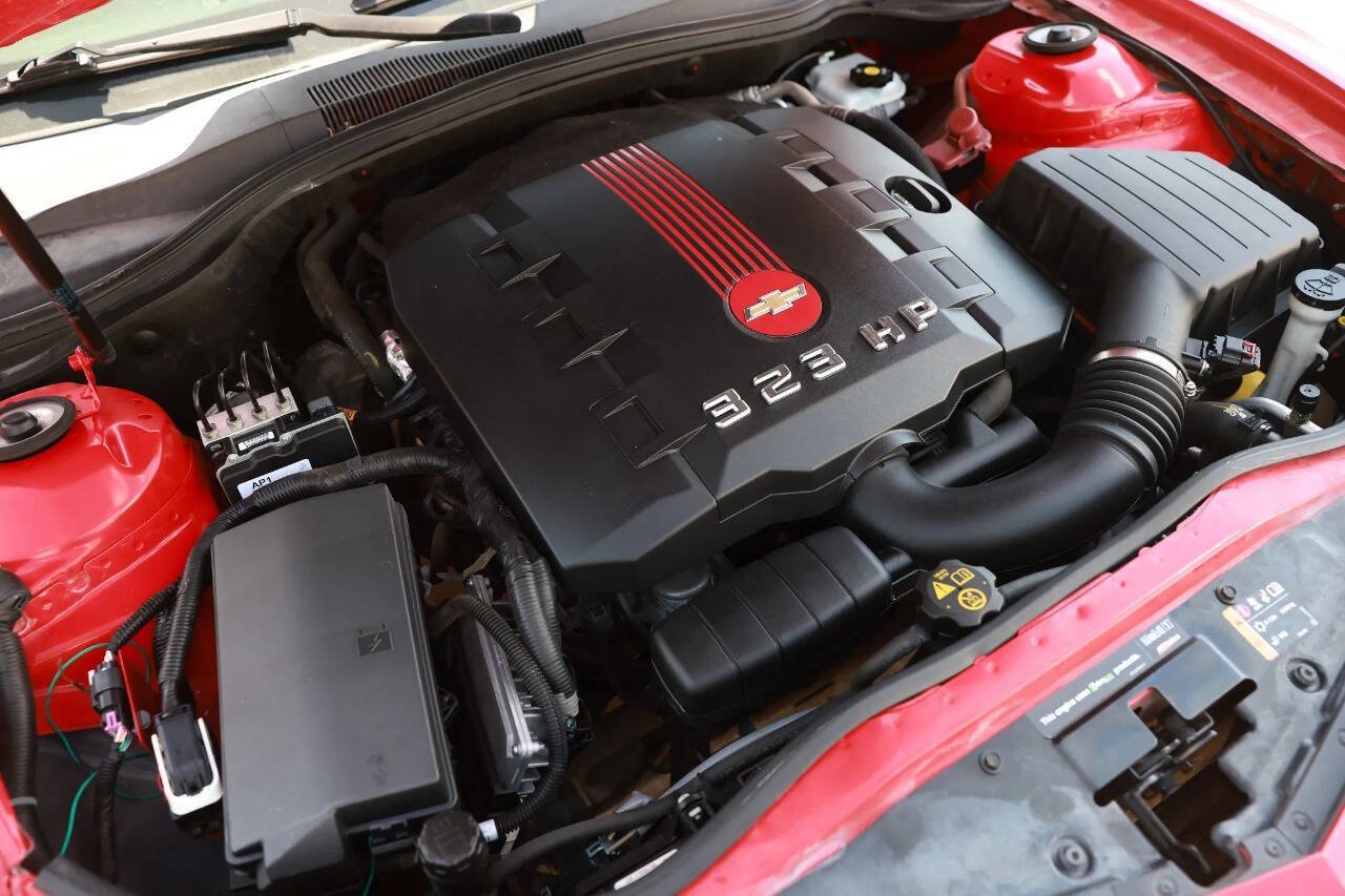 Used 2014 Chevrolet Camaro LS RWD image 43