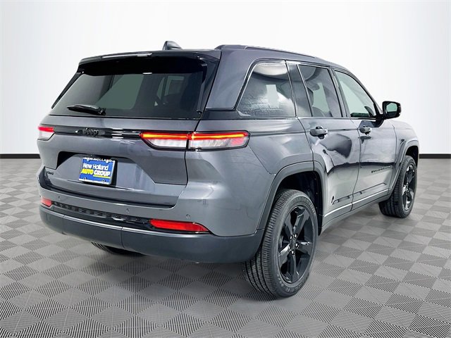 New 2025 Jeep Grand Cherokee 4WD image 4