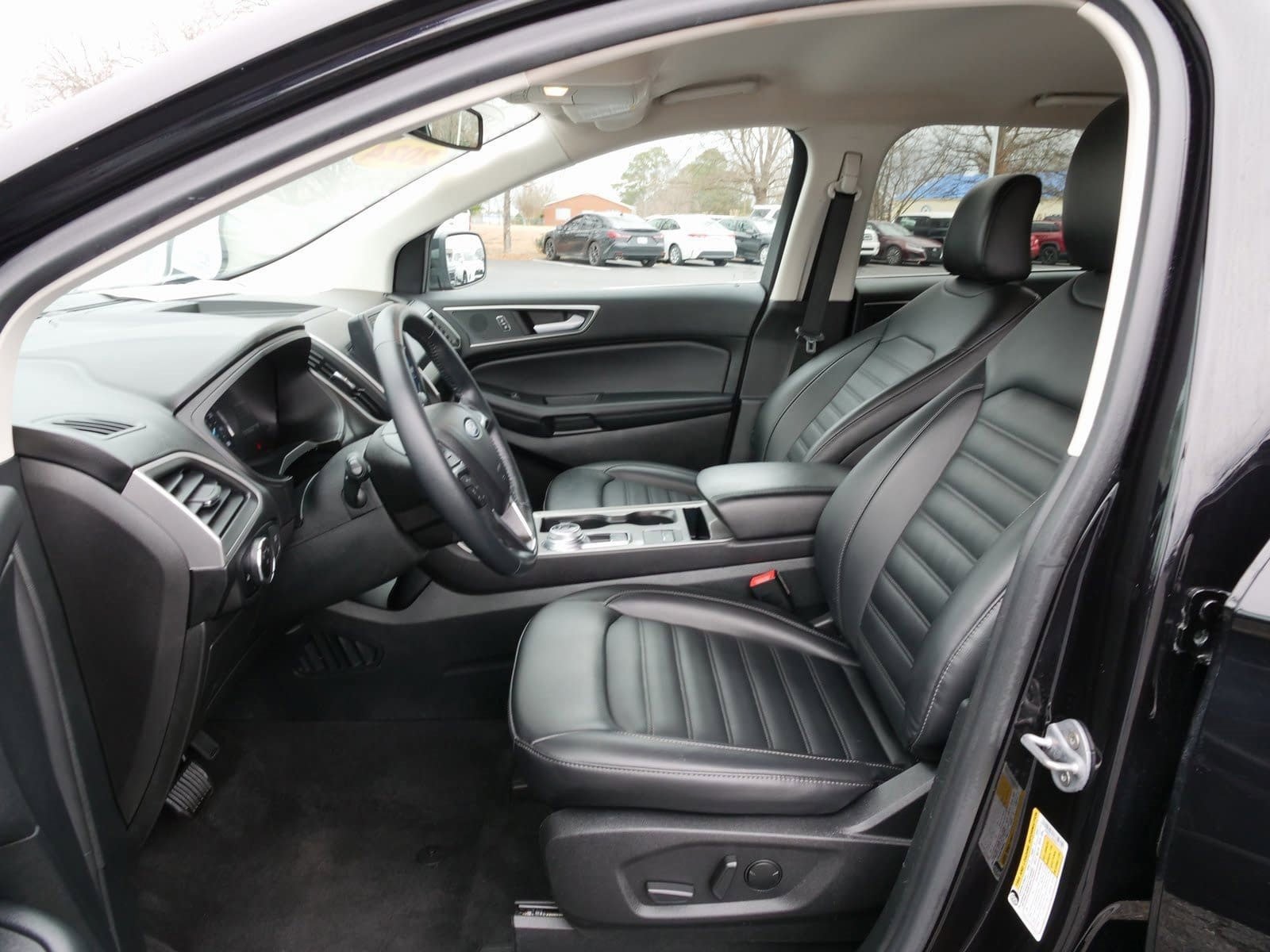 Used 2024 Ford Edge SEL image 16
