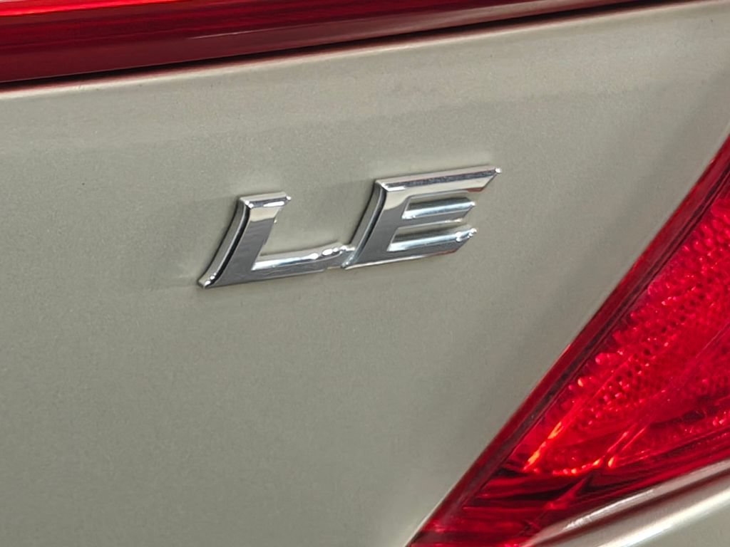 Used 2014 Toyota Camry LE FWD image 33