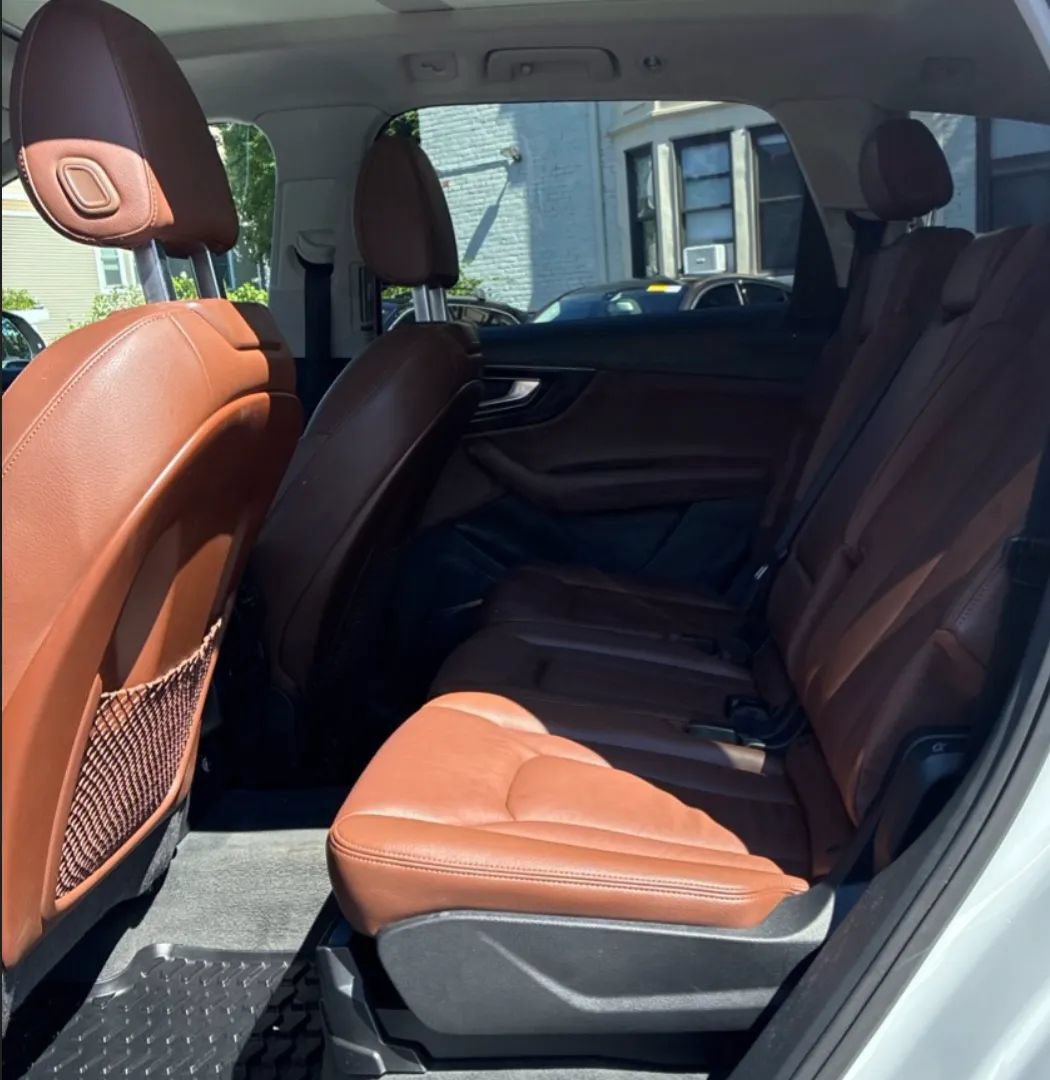 Used 2018 Audi Q7 3.0T Premium Plus AWD/4WD image 16