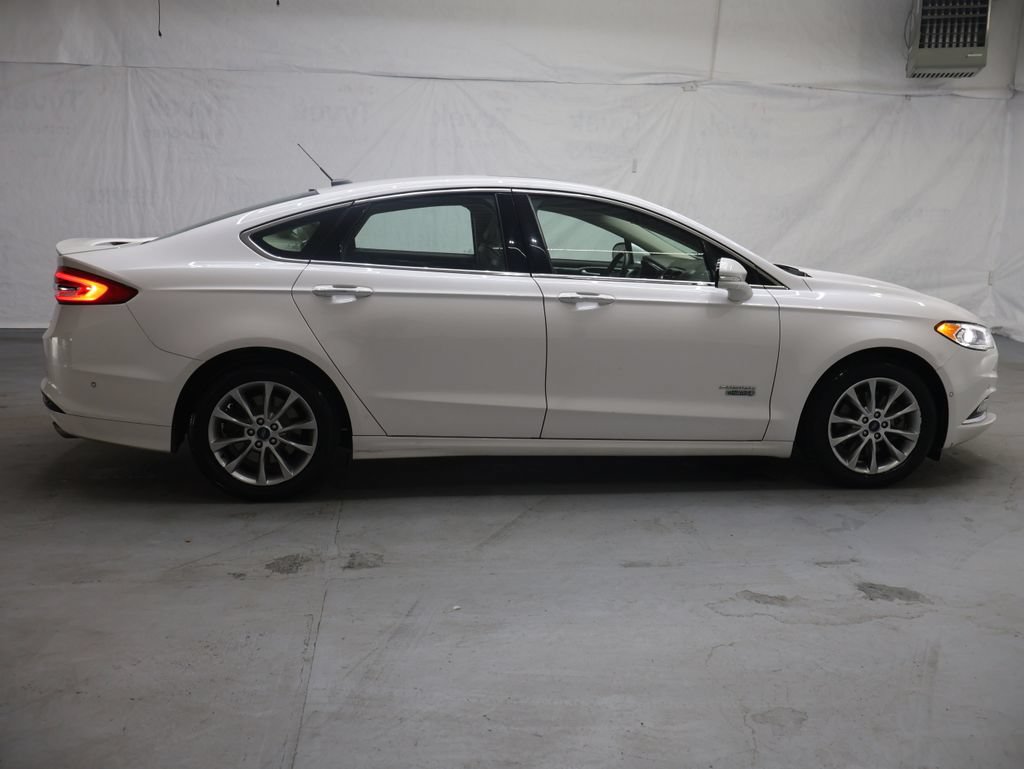 Used 2017 Ford Fusion Energi Platinum FWD image 8