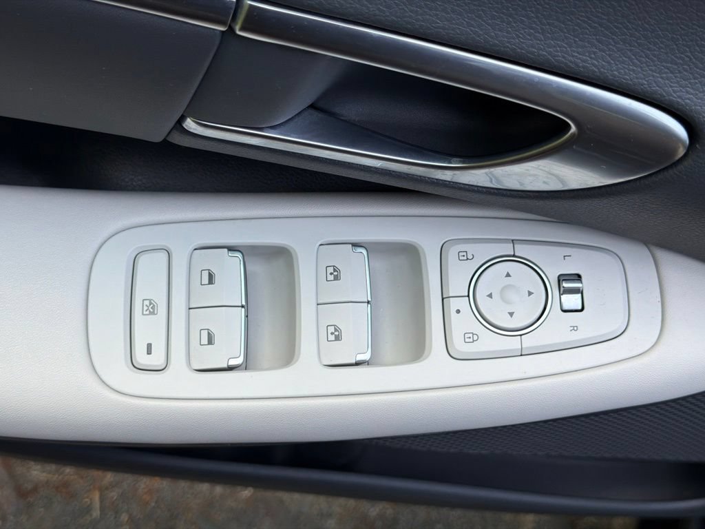Certified 2023 Hyundai Sonata SEL FWD image 18
