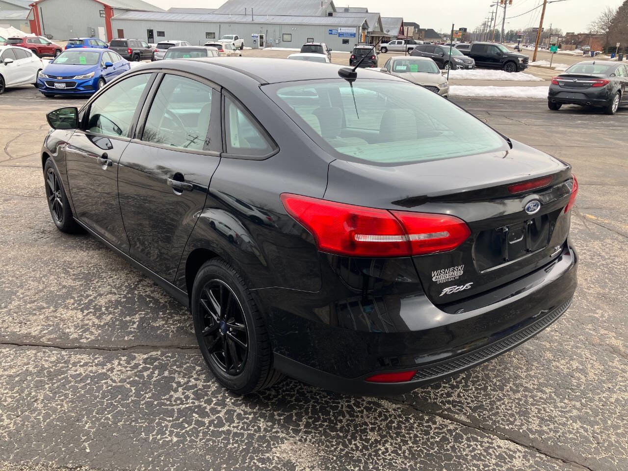 Used 2015 Ford Focus SE FWD image 5