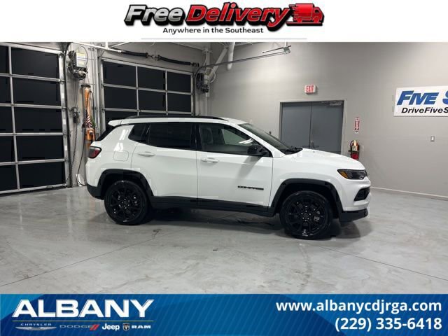 New 2026 Jeep Compass Latitude