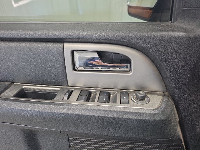 Used 2017 Ford Expedition EL Limited w/ Equipment Group 301A AWD/4WD image 15