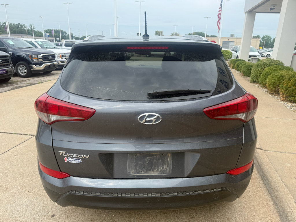 Used 2016 Hyundai Tucson SE w/ Option Group 02 FWD image 10