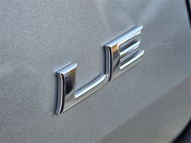 Used 2025 Toyota Sienna LE image 8