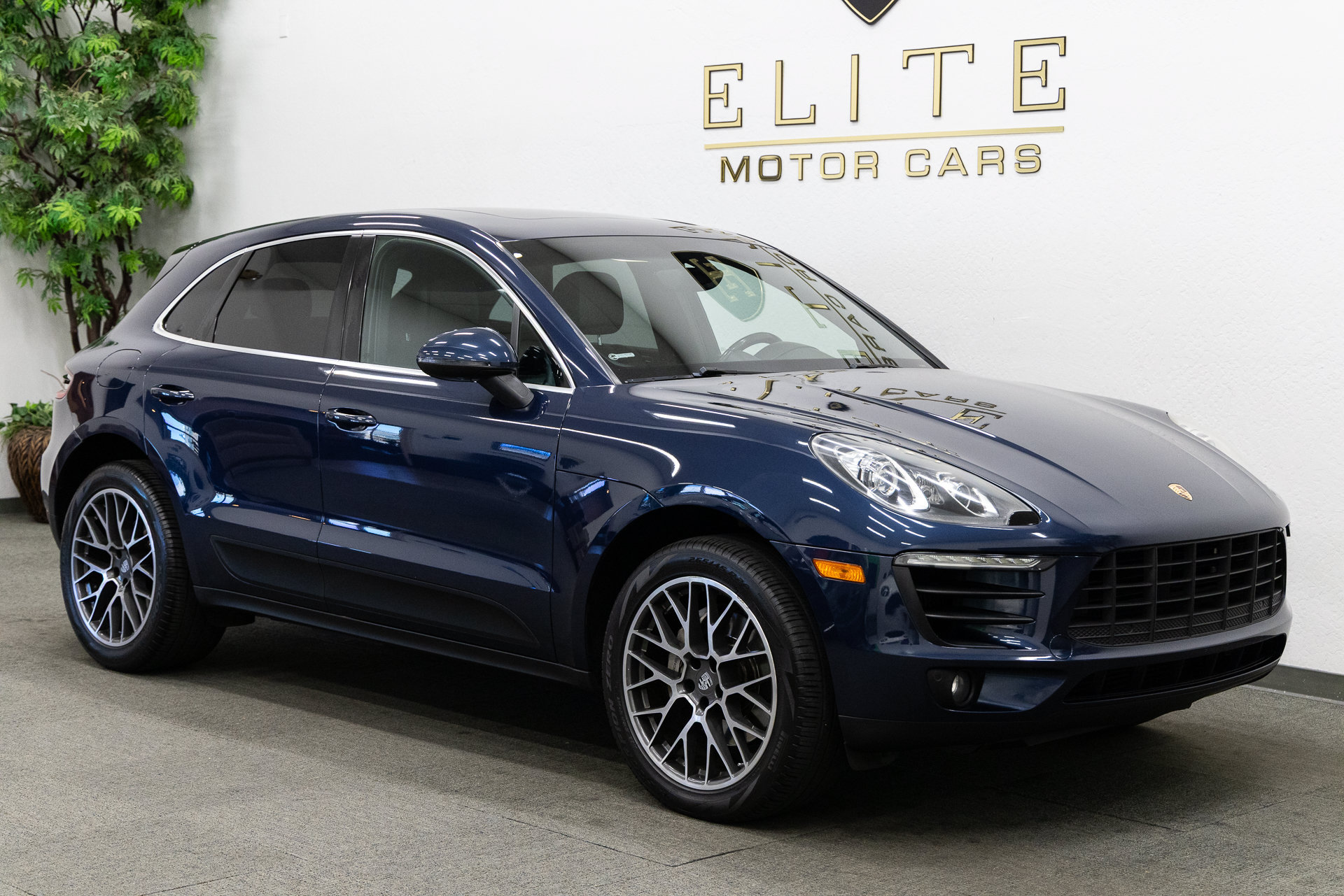 Used 2015 Porsche Macan S AWD/4WD image 9