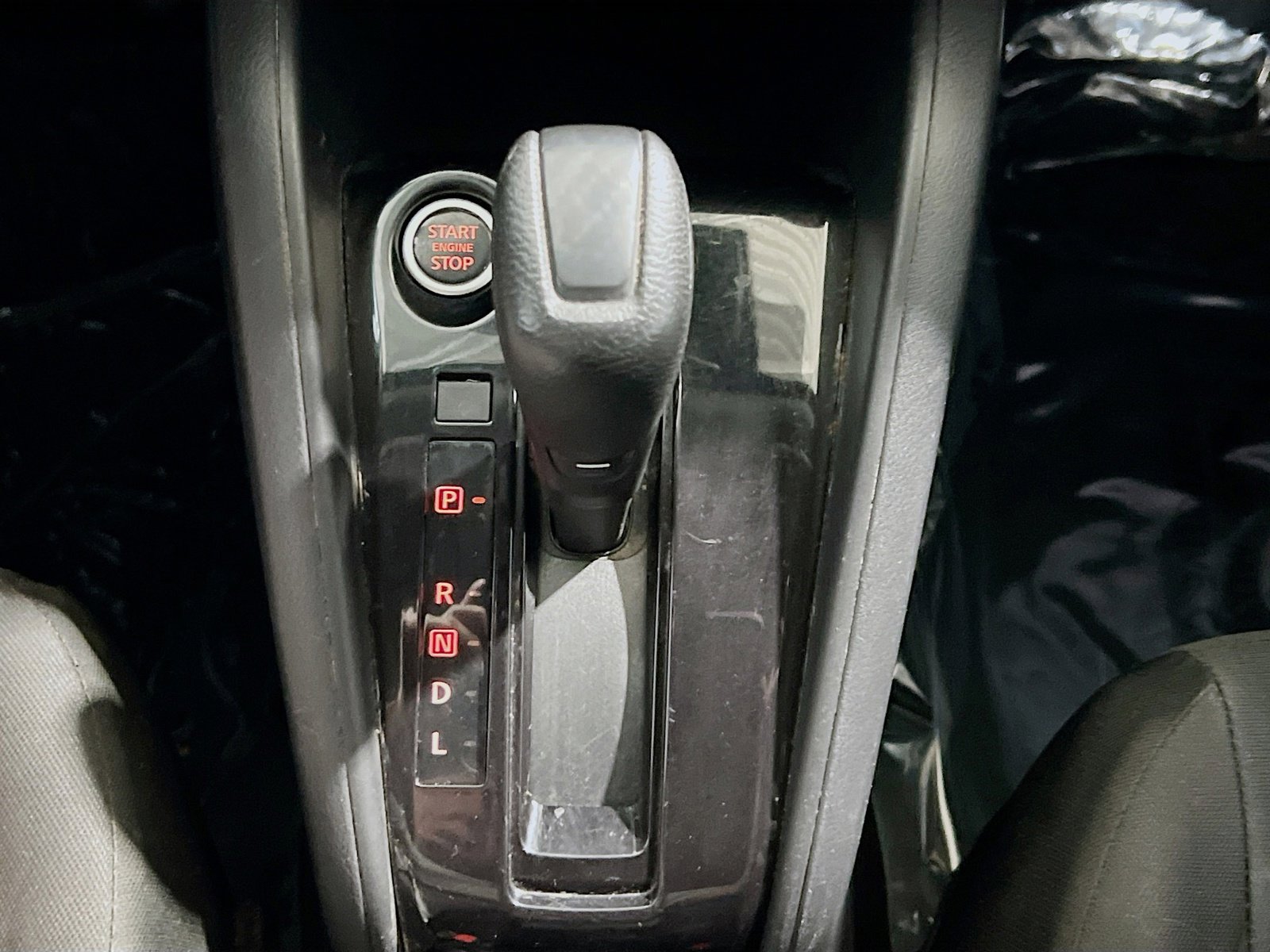 Used 2021 Nissan Versa S FWD image 12