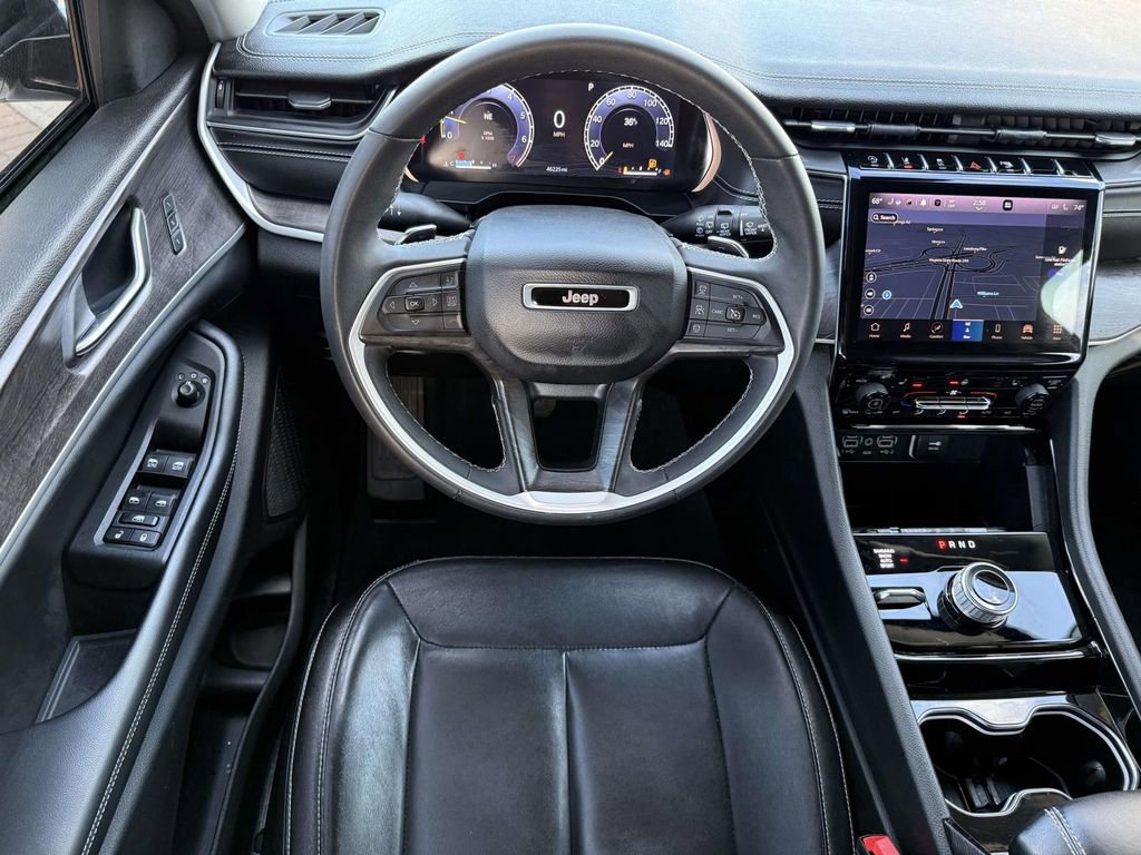 Used 2023 Jeep Grand Cherokee L Limited image 16