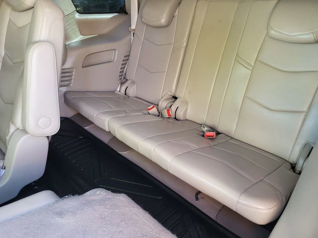 Used 2019 Cadillac Escalade Premium Luxury image 22