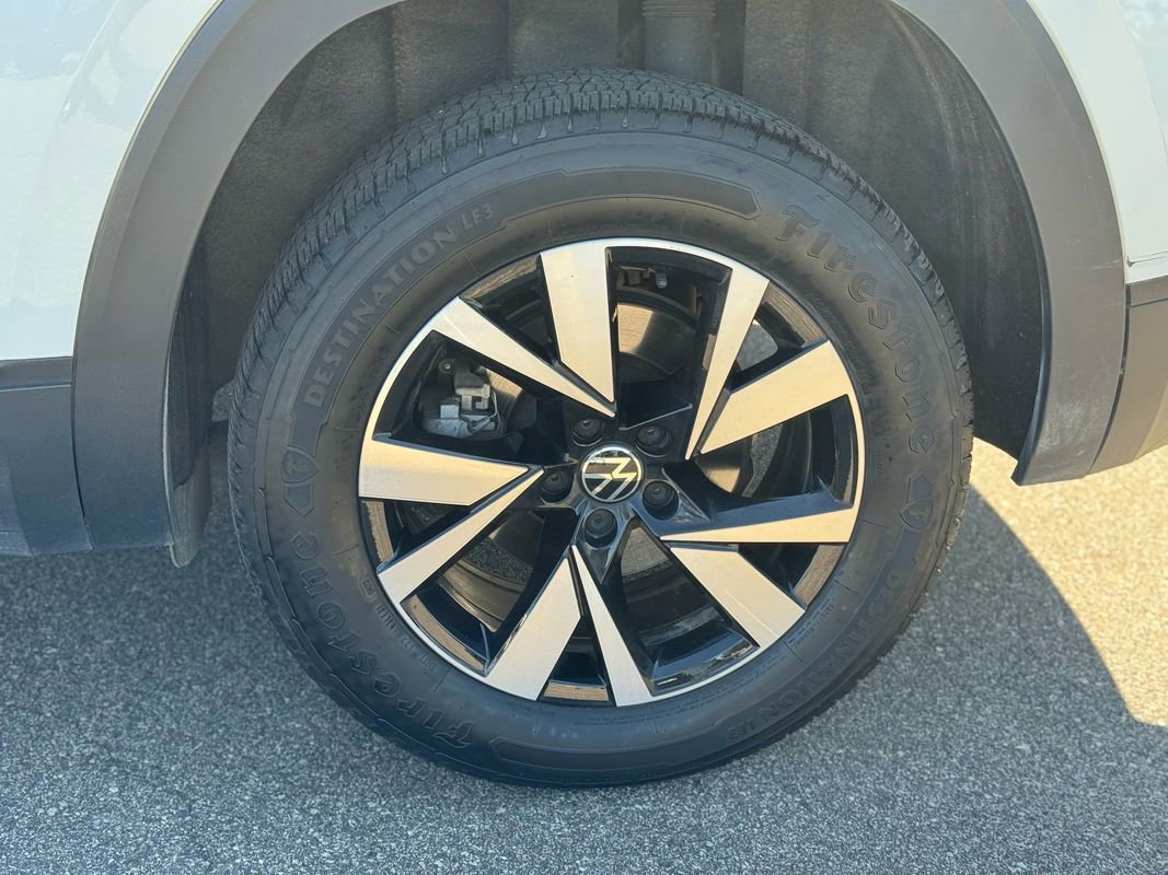 Used 2022 Volkswagen Atlas Cross Sport SE image 10