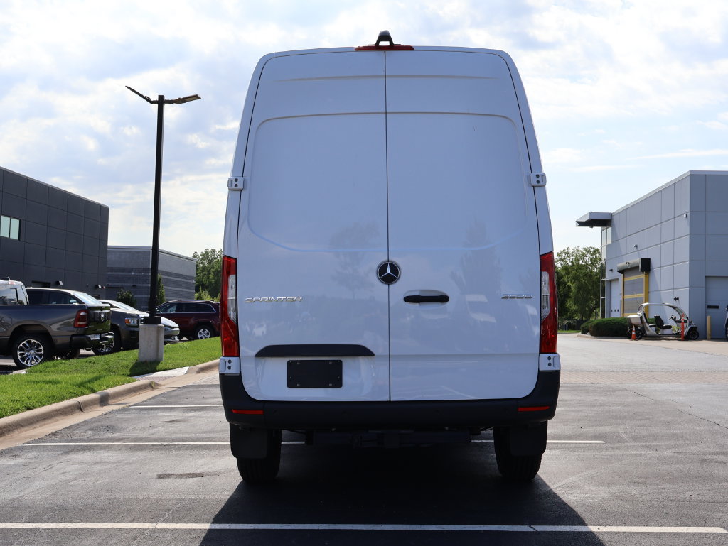 New 2026 Mercedes-Benz Sprinter 2500 image 6