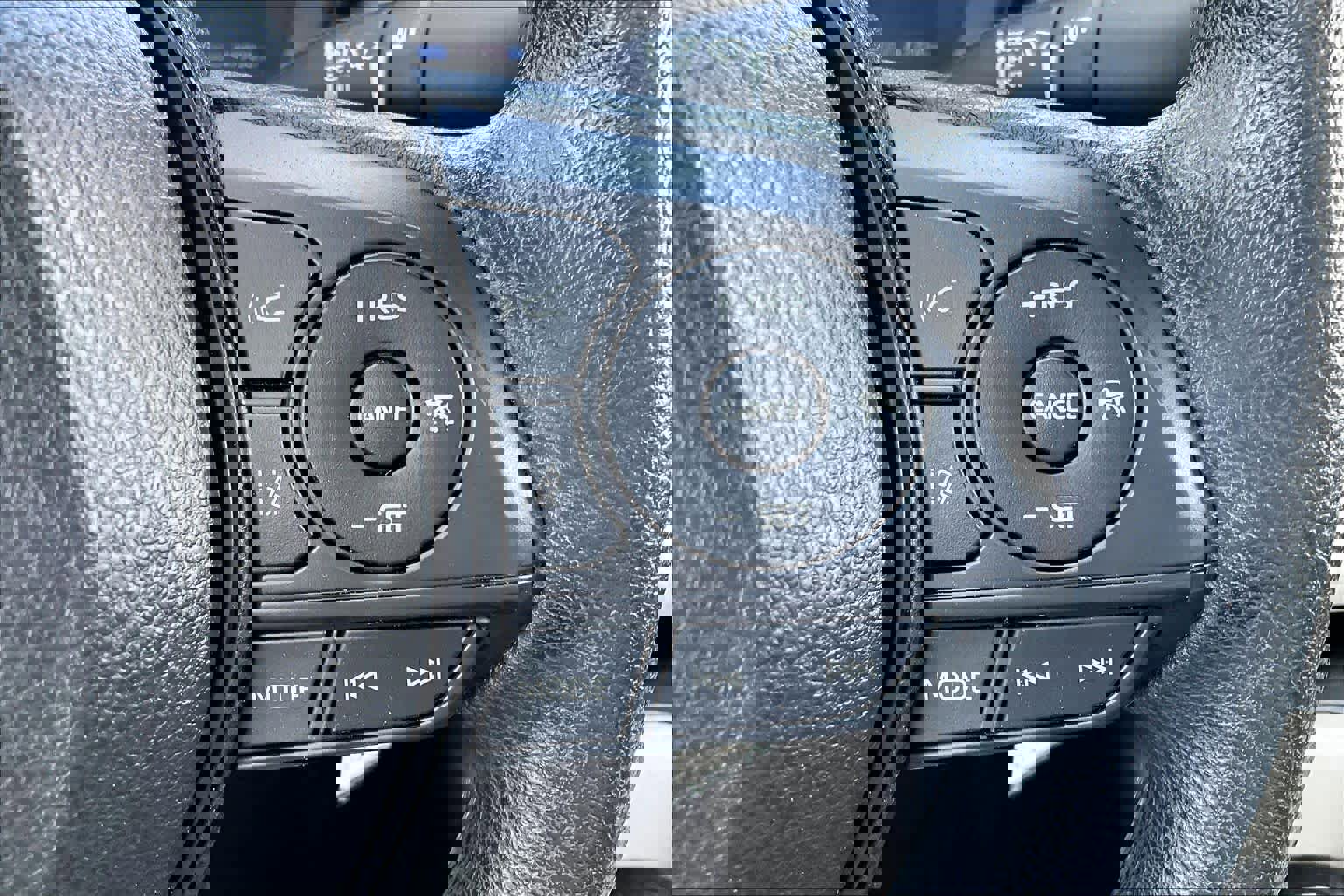 Used 2022 Toyota Corolla LE image 21