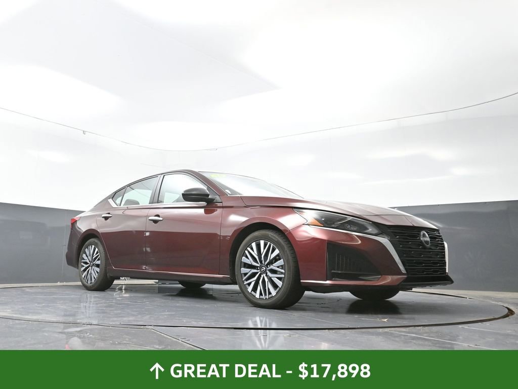 Used 2024 Nissan Altima 2.5 SV image 51