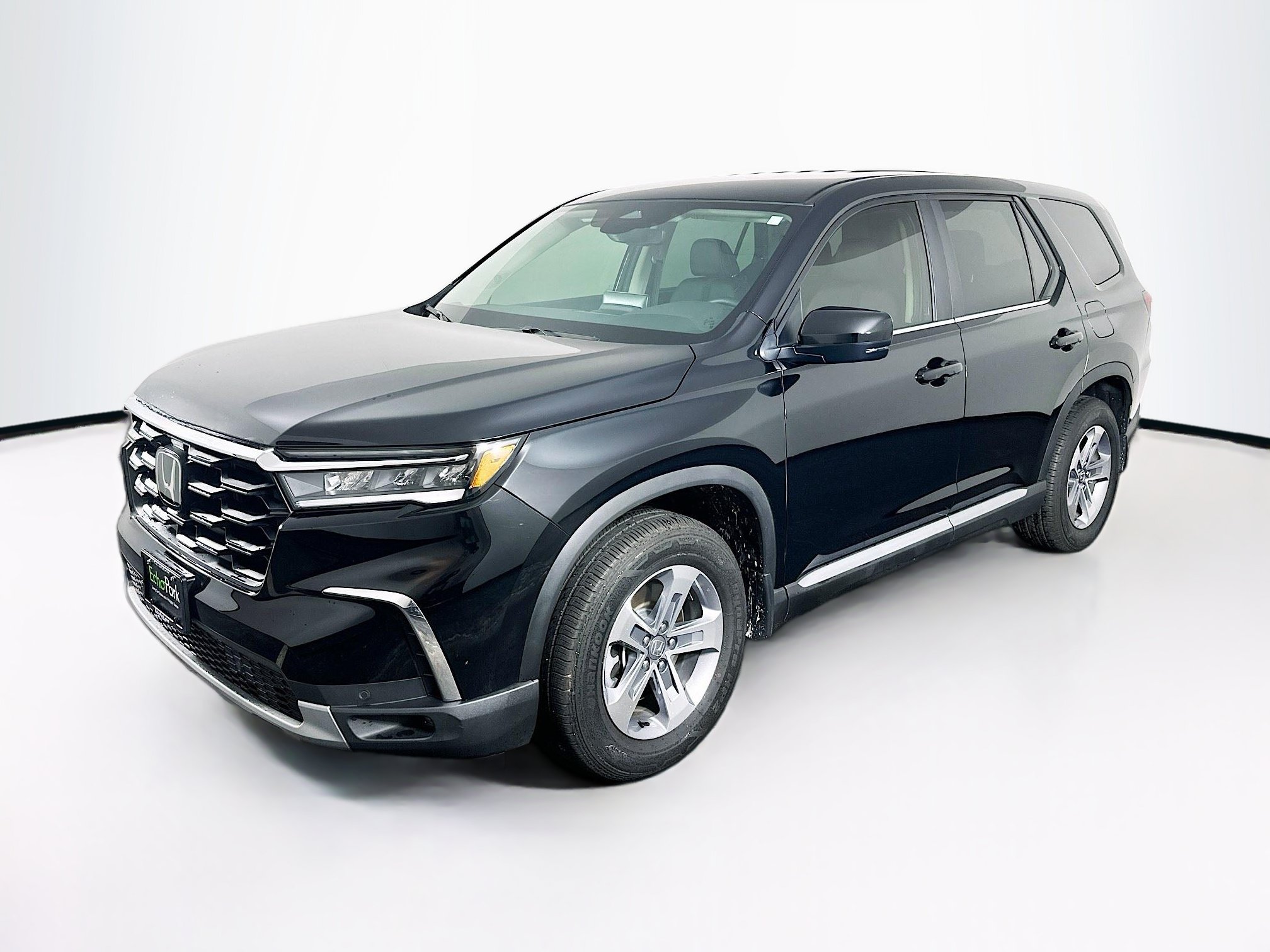 Used 2025 Honda Pilot EX-L image 3