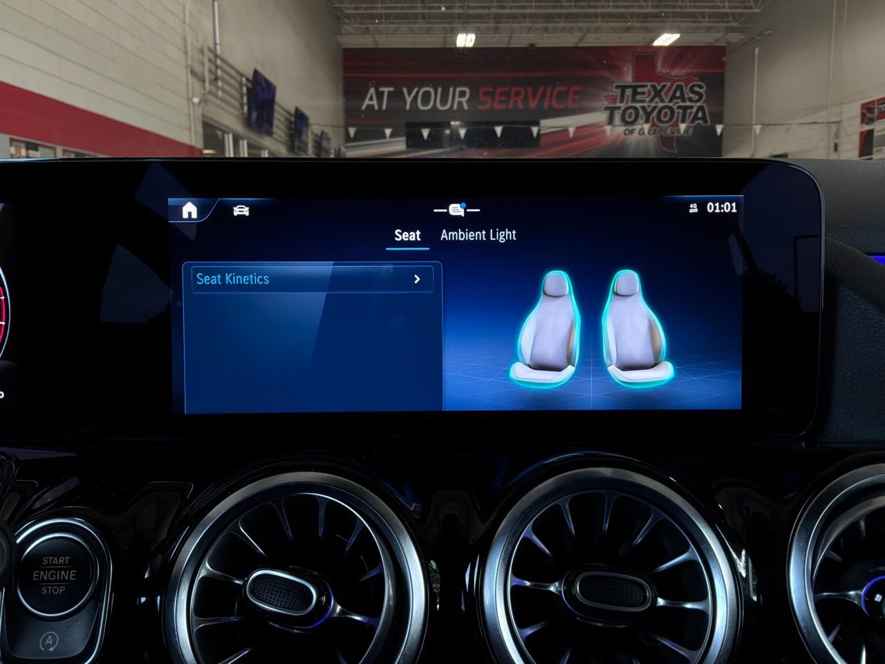 Used 2025 Mercedes-Benz GLA 250 image 34