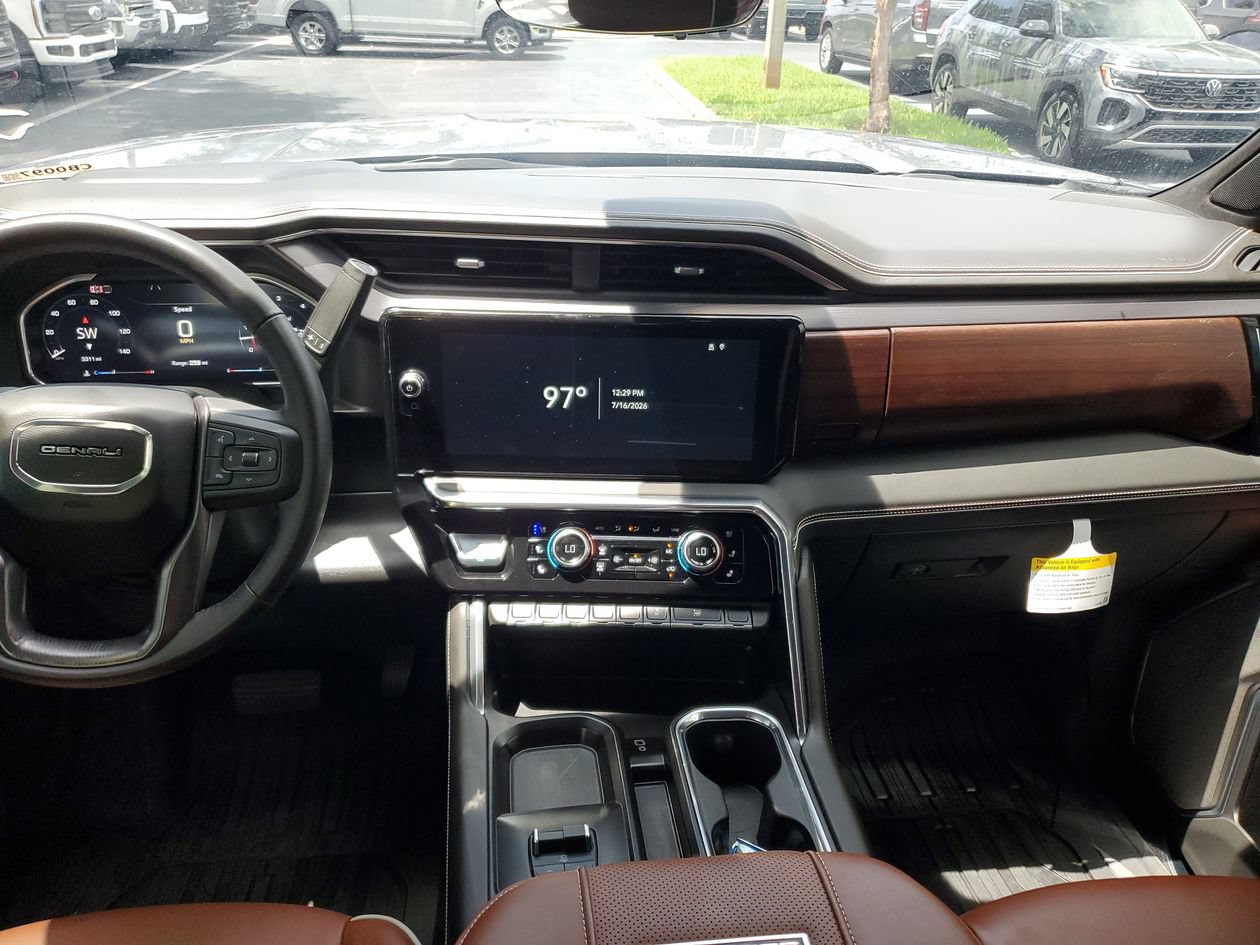 Used 2026 GMC Sierra 3500 Denali Ultimate AWD/4WD image 14