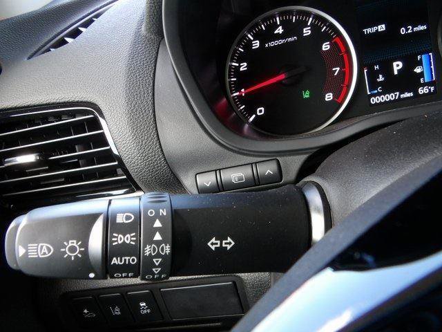 New 2024 Mitsubishi Eclipse Cross LE image 29